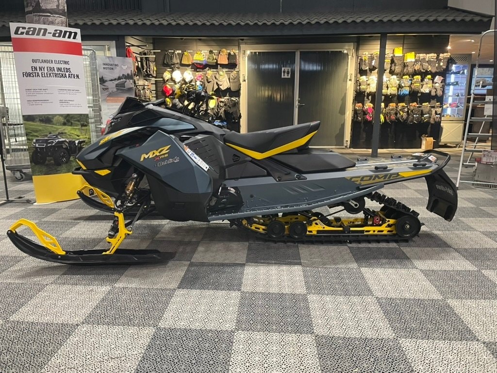33066 0